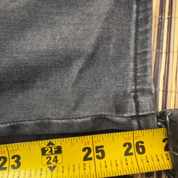 Lucky brand Women's Gray Skinny Jeans 27-29 size used - Picture 4 of 5